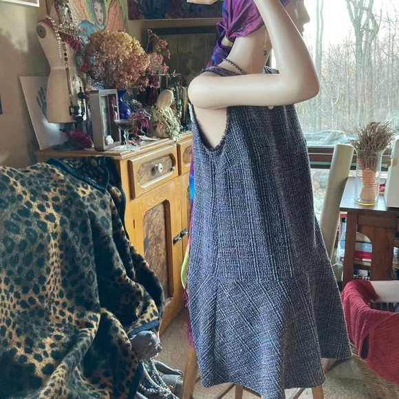 This is a brand-new dress from Ann Taylor Loft. Size 8 grey/plum tweed. Lined. - Picture 7 of 7